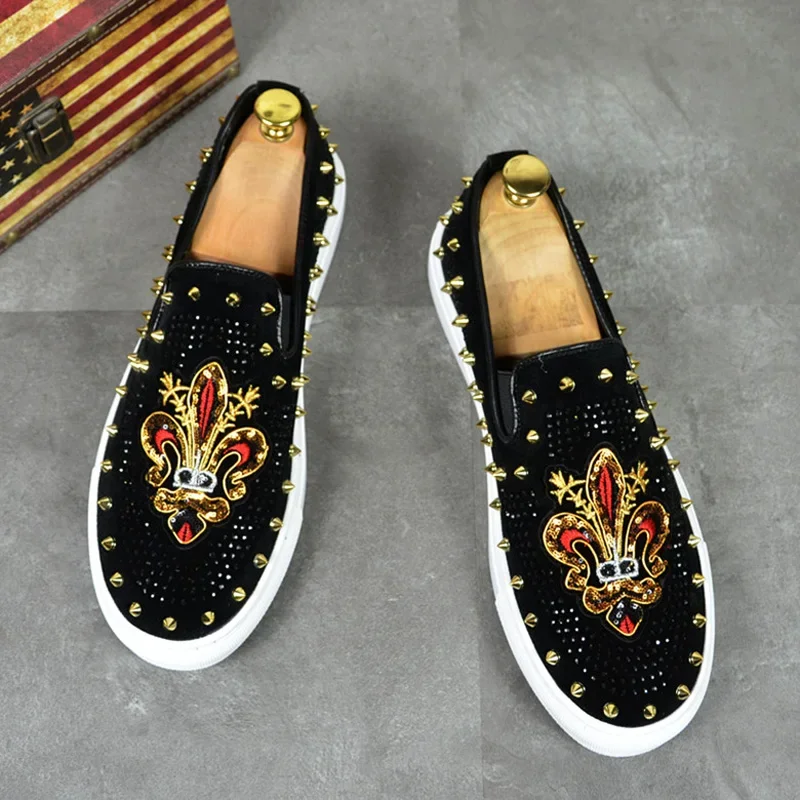 2024 New Shoes for Men Leather Casual Shoes Fashion Trend Luxury Embroidery Rivet Flat Shoes Leisure Sneakers Slip-on Loafers