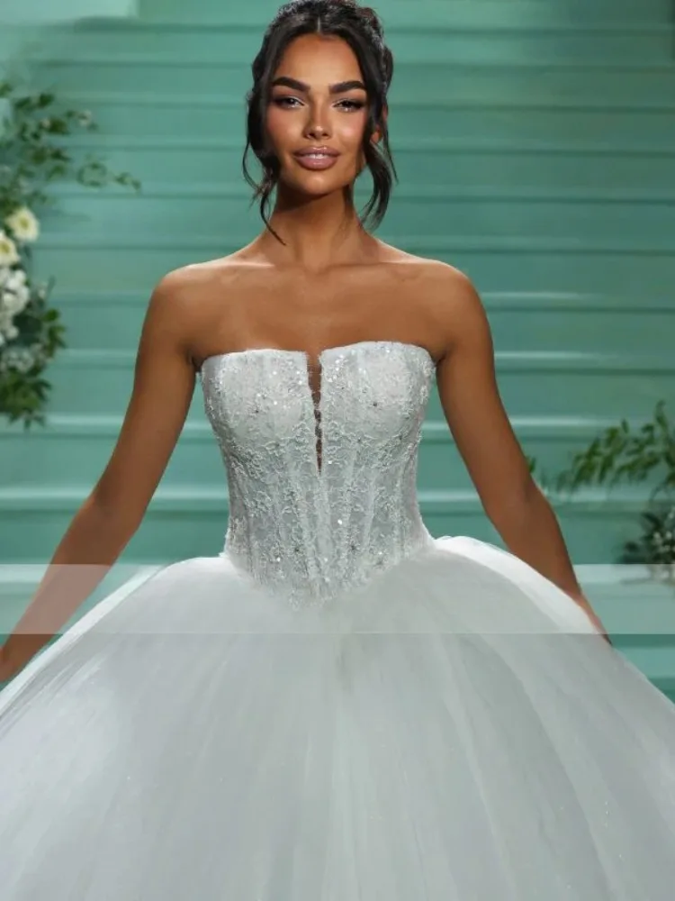 ゴージャスなストラップレス A ラインのウェディングドレス レース ビーズ スパンコール フロアレングス ブライダルドレス プリンセス Vestido de novia