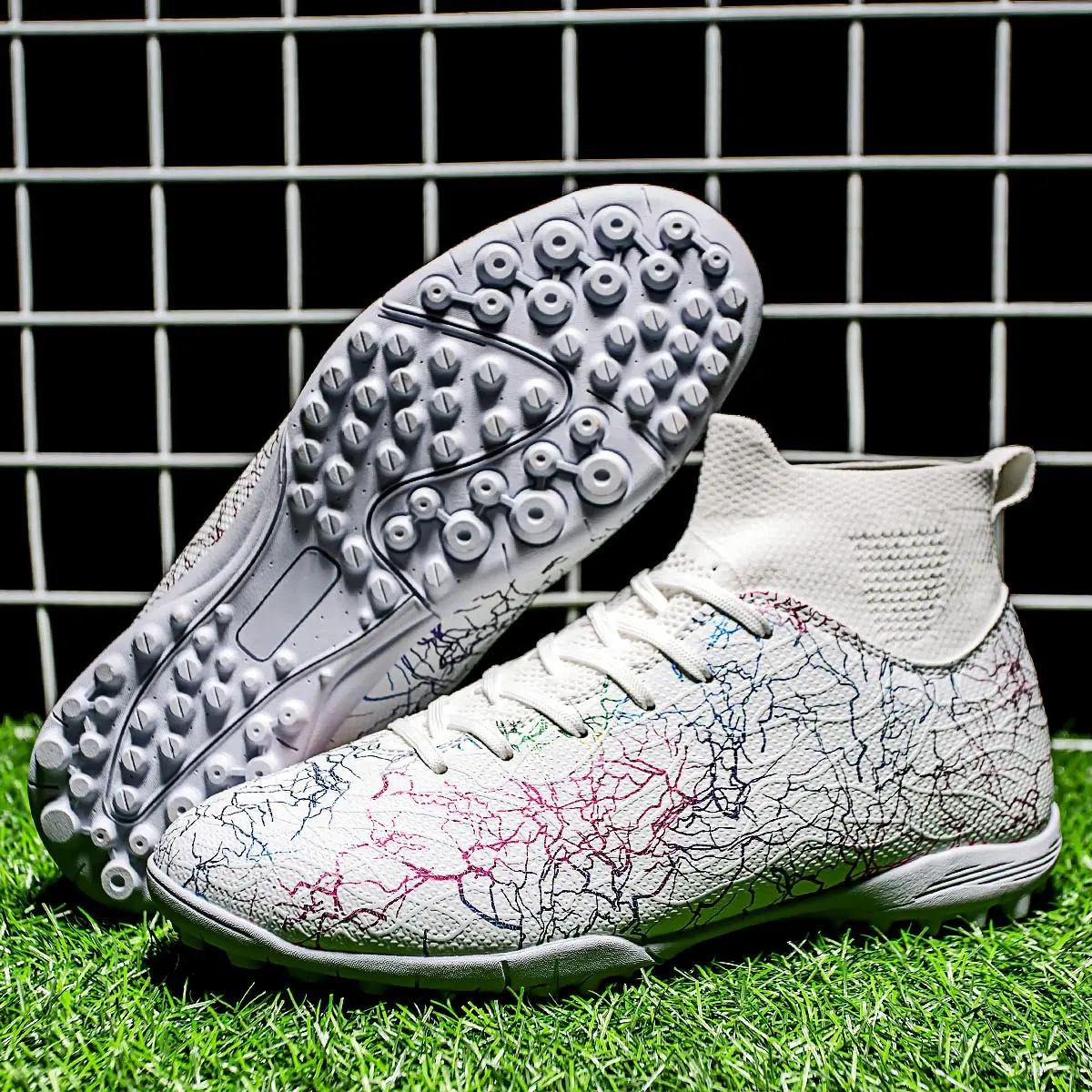 

Outdoor soccer shoes for men and women; professional sports shoes for grass with short studs and anti-slip and wear-resistant.
