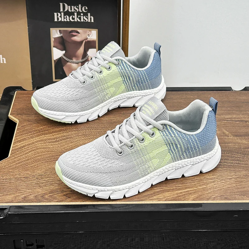 

New Ultra Light Convenient Sneakers Outdoor Breathable Retro Lady Casual Shoes Summer Versatile Low Top Anti Slip Running Shoes