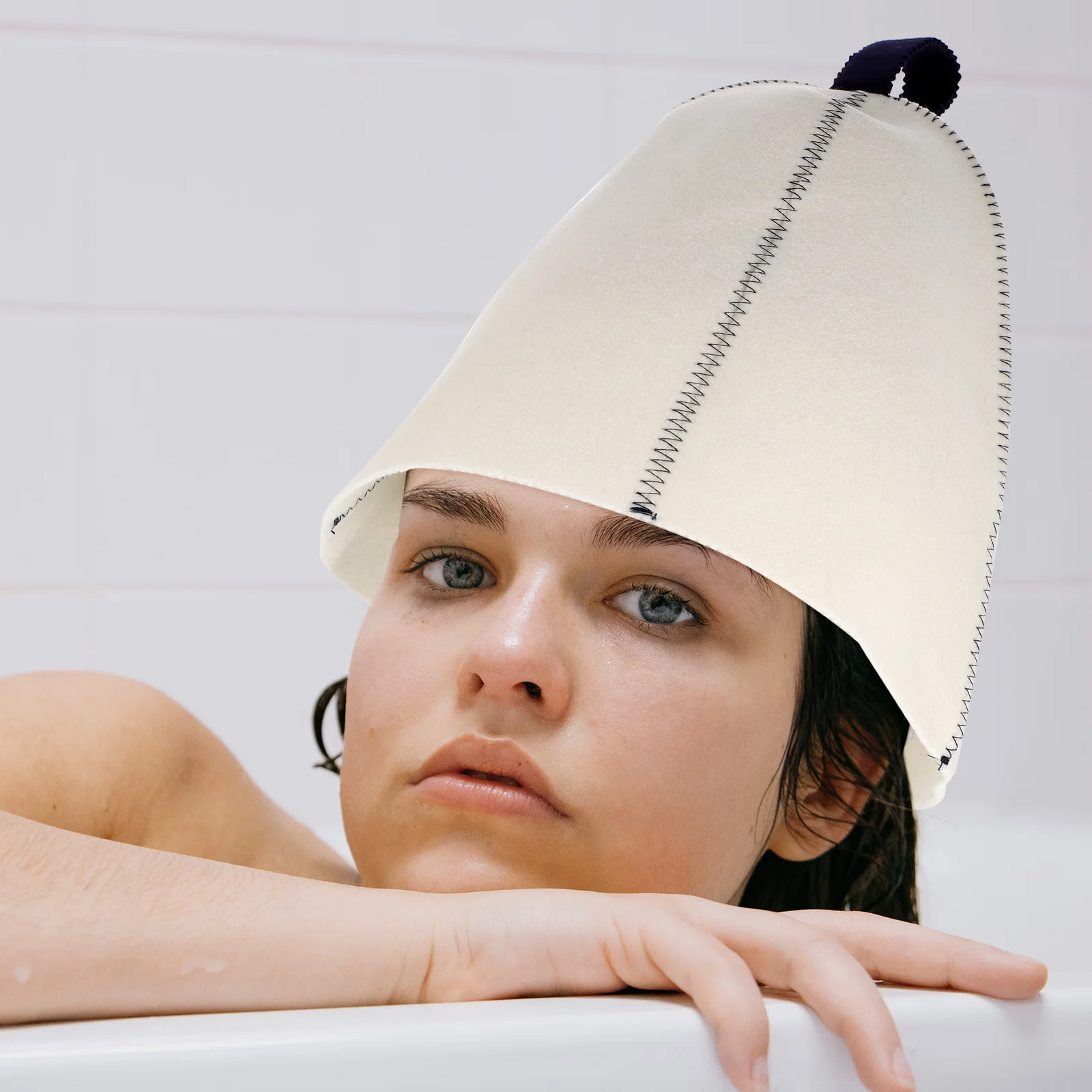 

Premium Felt Sauna Bathing Cap Set Big Shower Hat For Women Heat Resistant Bath Spa Pool Cap With Hanging 2pcs
