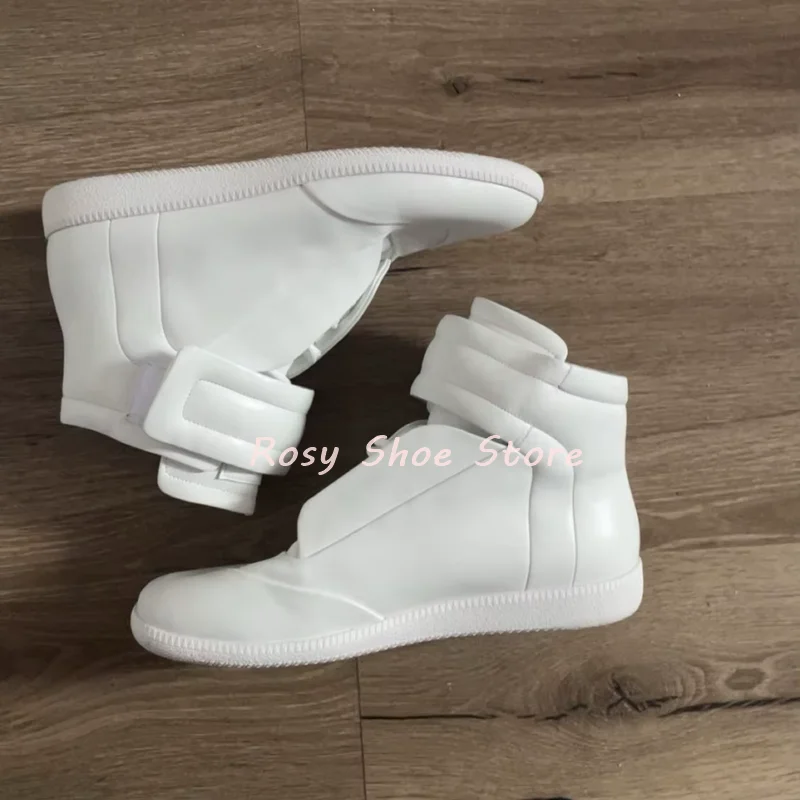 

Модные мужские туфли на плоской подошве в стиле хип-хоп с круглым носком, осенне-зимняя уличная повседневная обувь, универсальные кроссовки на шнуровке в уличном стиле