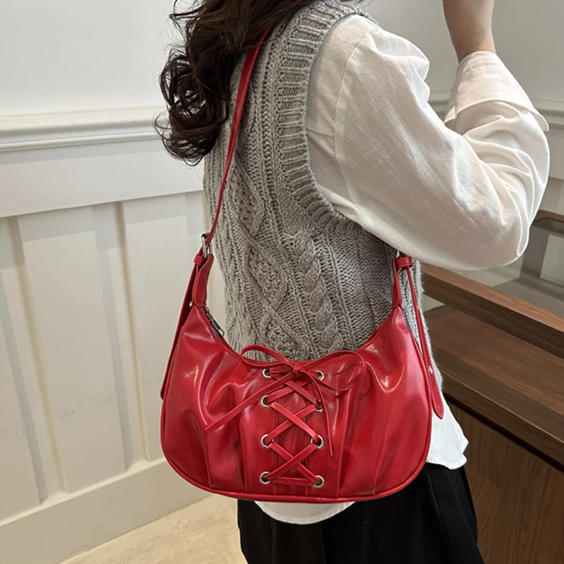 Schicke Schleifendesign Halbmond-Form Umhängetasche Y2K Vintage-Stil Hobo Handtasche für Damen Täglicher Gebrauch – Detail 6