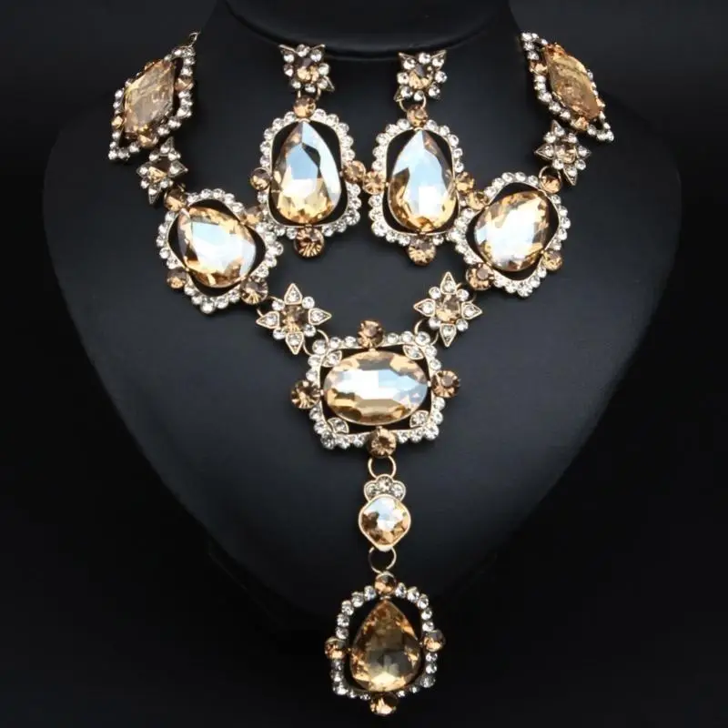 31BB Crystal Inlayed Jewelry Set Elegant Crystal Gemstones Neck Jewelry Set to Enhances Your Evening Gown Look