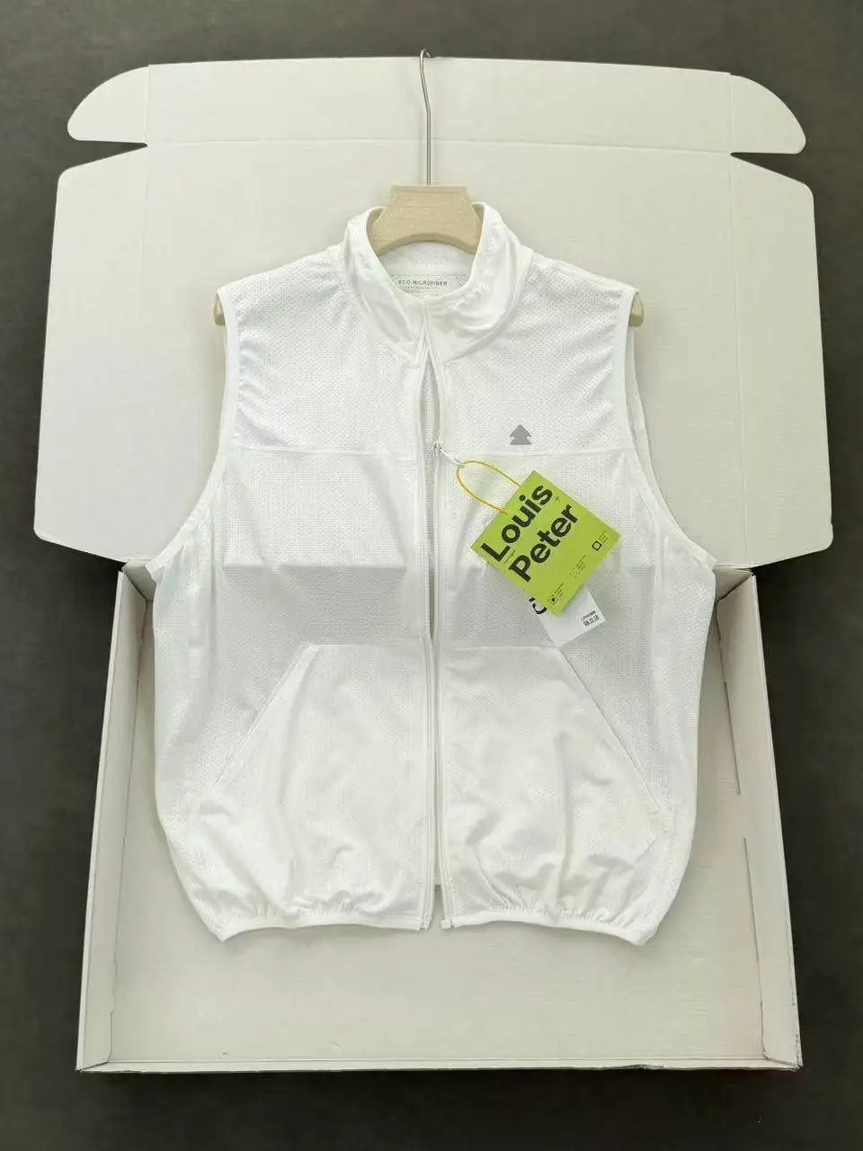Men's Lightweight Breathable Cooling Quick-Dry Outdoor Vest Stand Collar Summer Fashion Polyester Fiber Zipper Closure