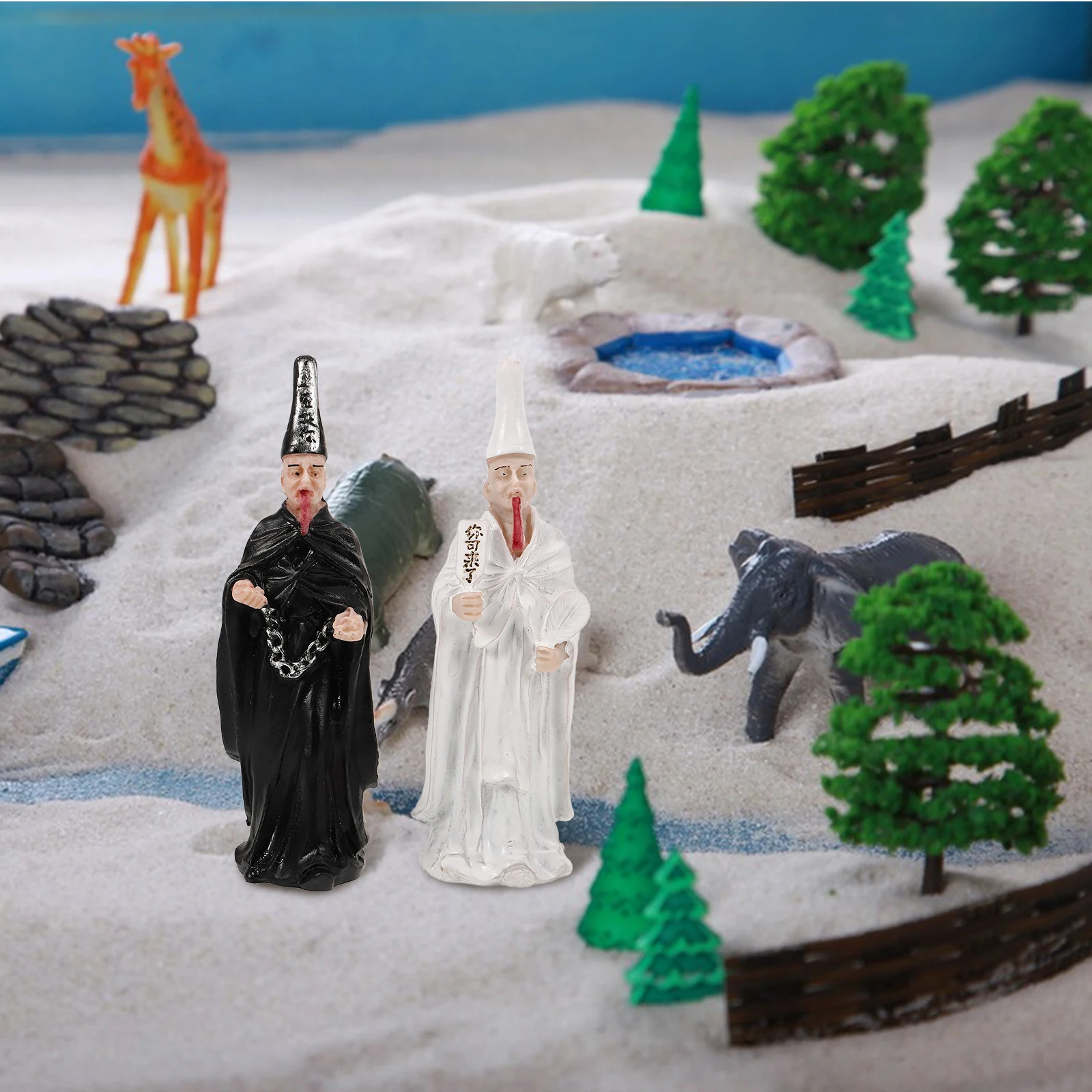 

2pcs Resin Sand Table Figures Black White Impermanence Mythical Characters For Psychological Therapy Decor Halloween Horror