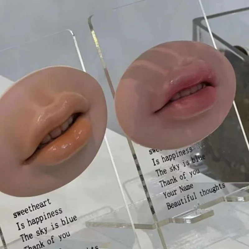 

1pcs Silicone Facial Tattoo Skin Training Lip Practice Makeup Lip Eyebrow Tattoo Skin Mannequin Doll Face Lip