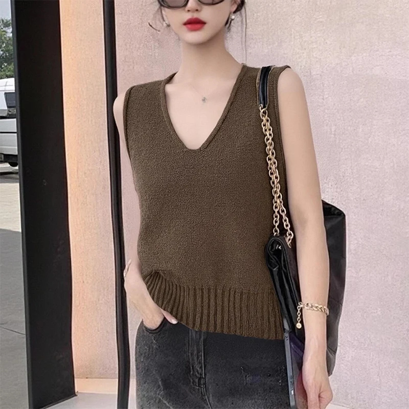 

2025 Новый женский модный жилет, европейский и американский стиль, простой и универсальный, однотонный с v-образным вырезом