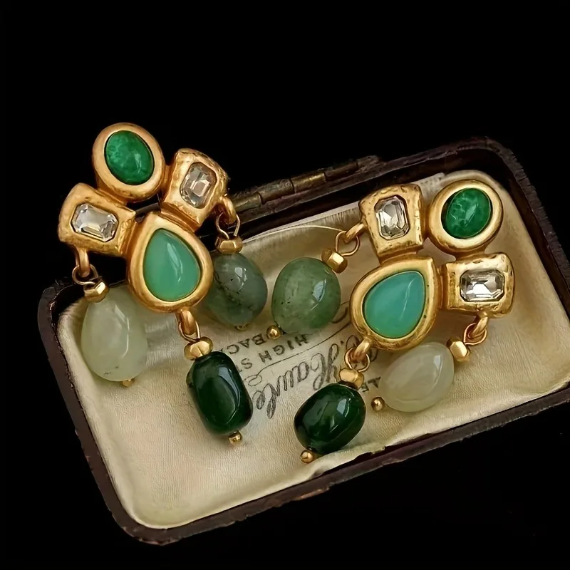 

1 Pair Luxury Fashion Design Earrings with Synthetic Gemstone Imitation Green Earring Anniversary Valentine's Day Party Gift