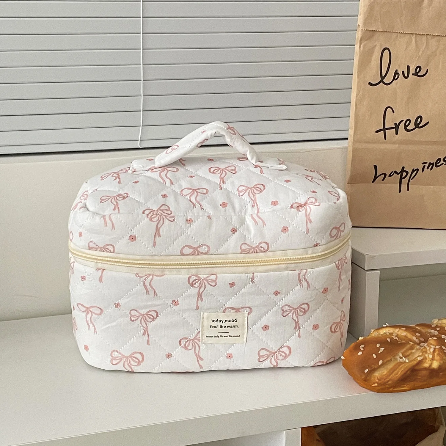 Borsa per trucco trapuntata da donna con fiocco alla moda Borsa portatile per cosmetici da toilette Borsa per fiori Borse con cerniera
