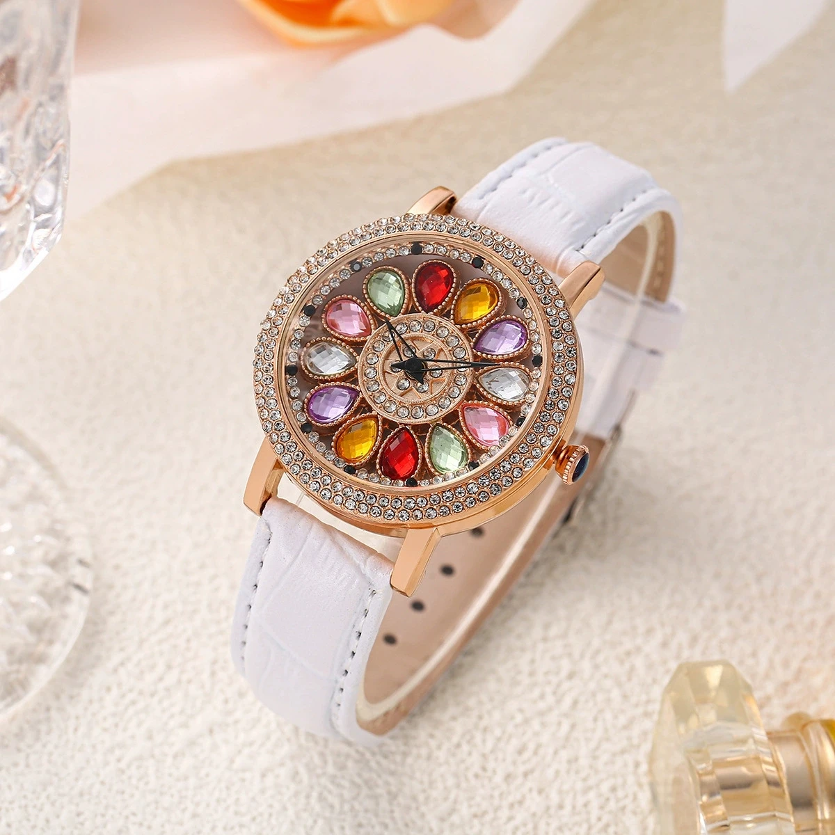

Free Shipping New Fashion Rotating Watch For Woman Starry Sky Rhinestone Rotatable Quartz Watch Women Leather Wrist Watch Gifts