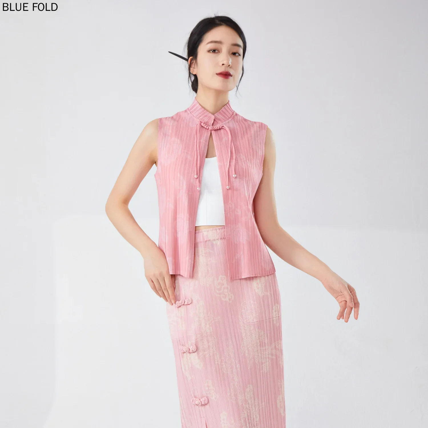 MIYAKE Temperament Stehkragen Weste für Frauen Disc Button Druck Chinesischen Stil High-end-Sommer