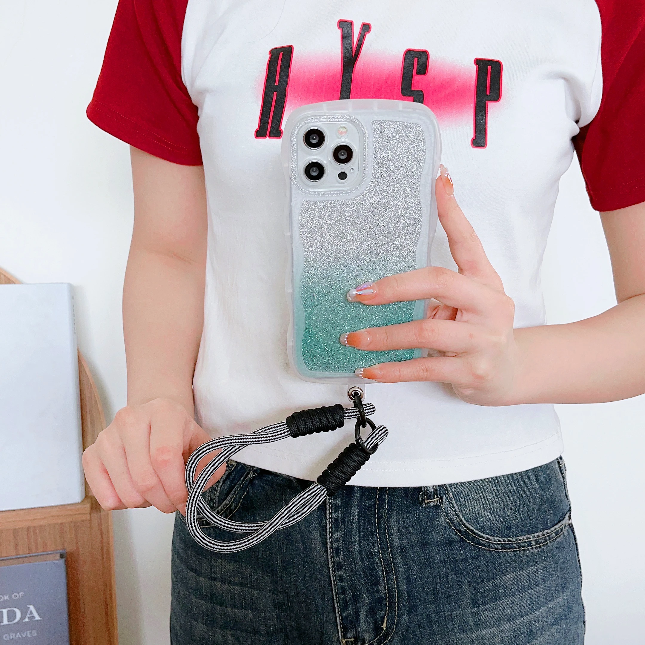 Neues modisches Handy-Lanyard, Handschlaufe, Anti-Drop-Schnur, iPhone 15, Handy-Dekoration, Anhänger, Mehrzweck-Lanyard