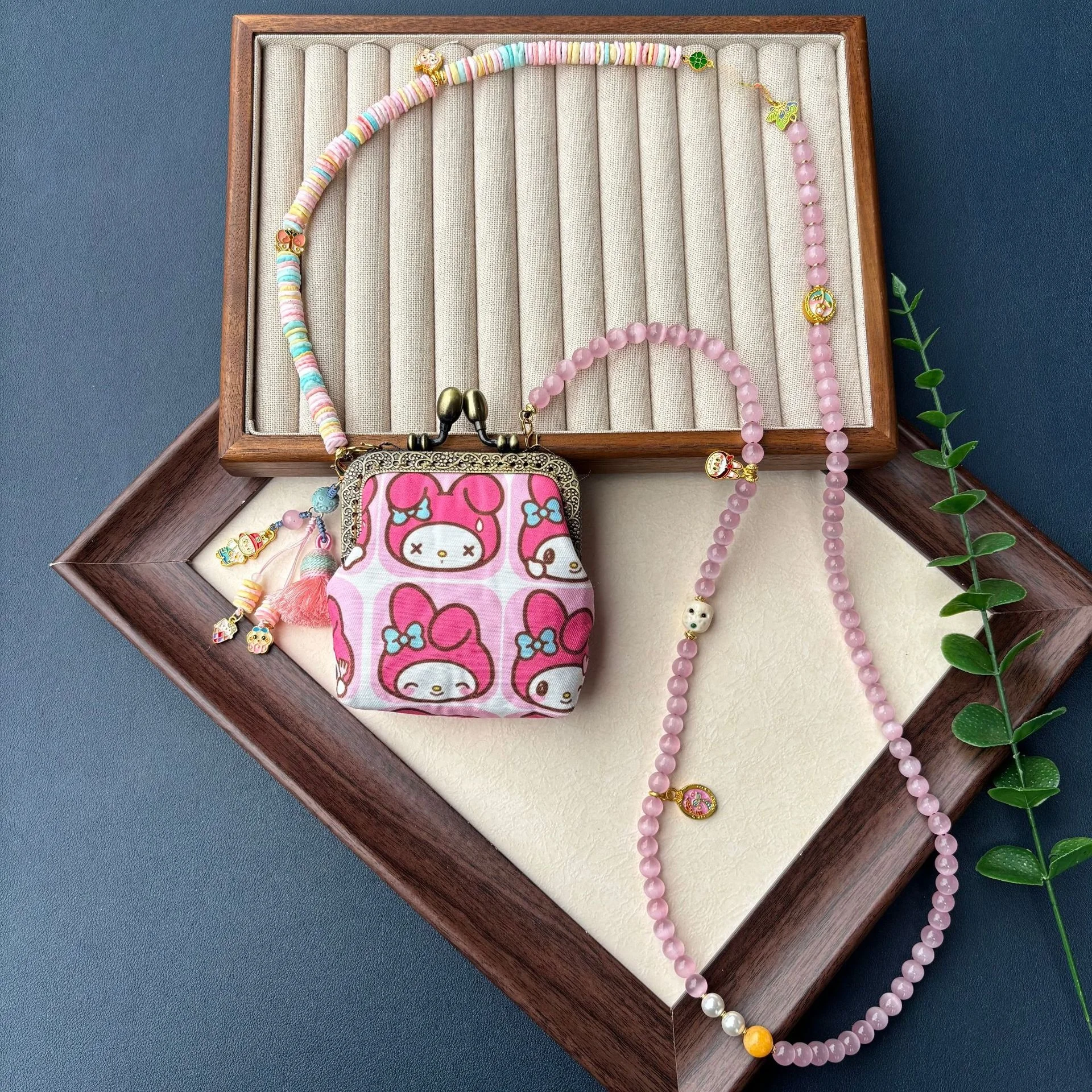 sac-bandouliere-perle-fait-main-motif-dessin-anime-porte-monnaie-pour-filles-piece-polyvalente-sac-brode-indispensable-pour-les-voyages