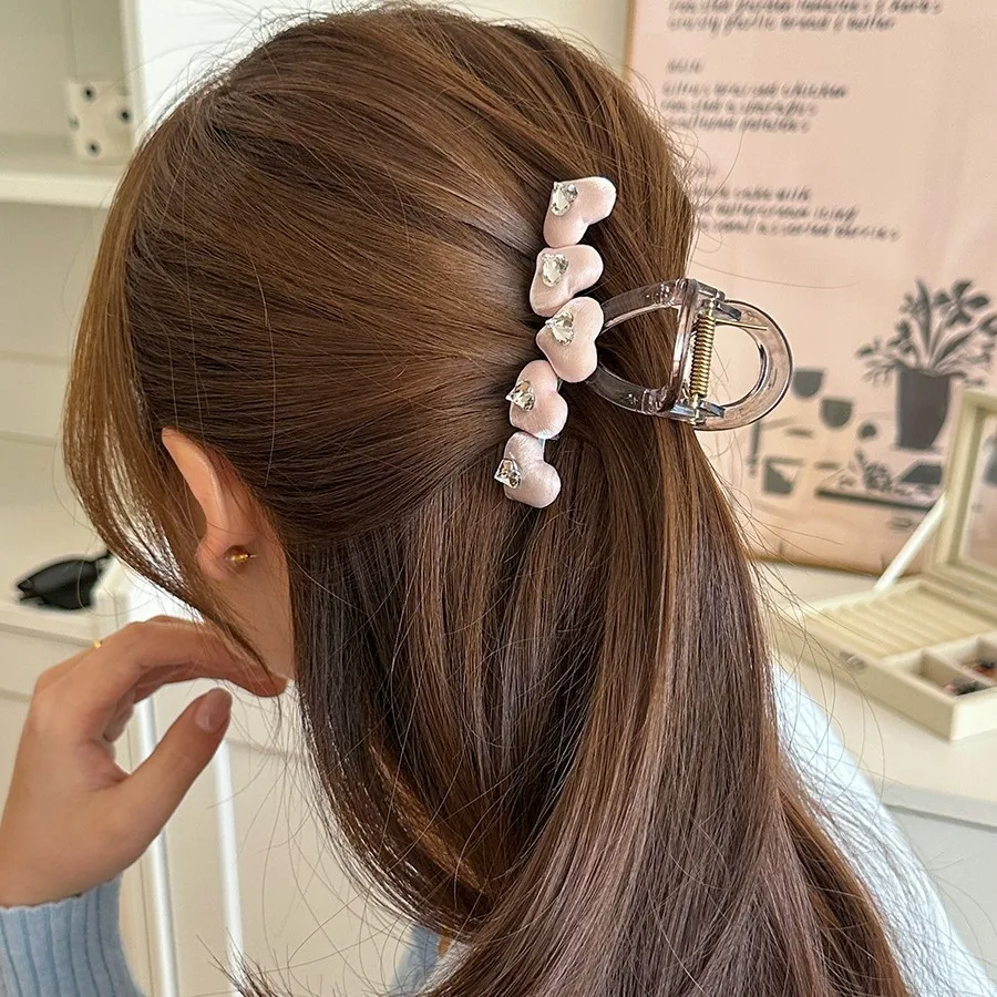 Heart Hair Claw Clip  Elegant Non Slip Lightweight for Back of Head Thin Hair Daily Home Office