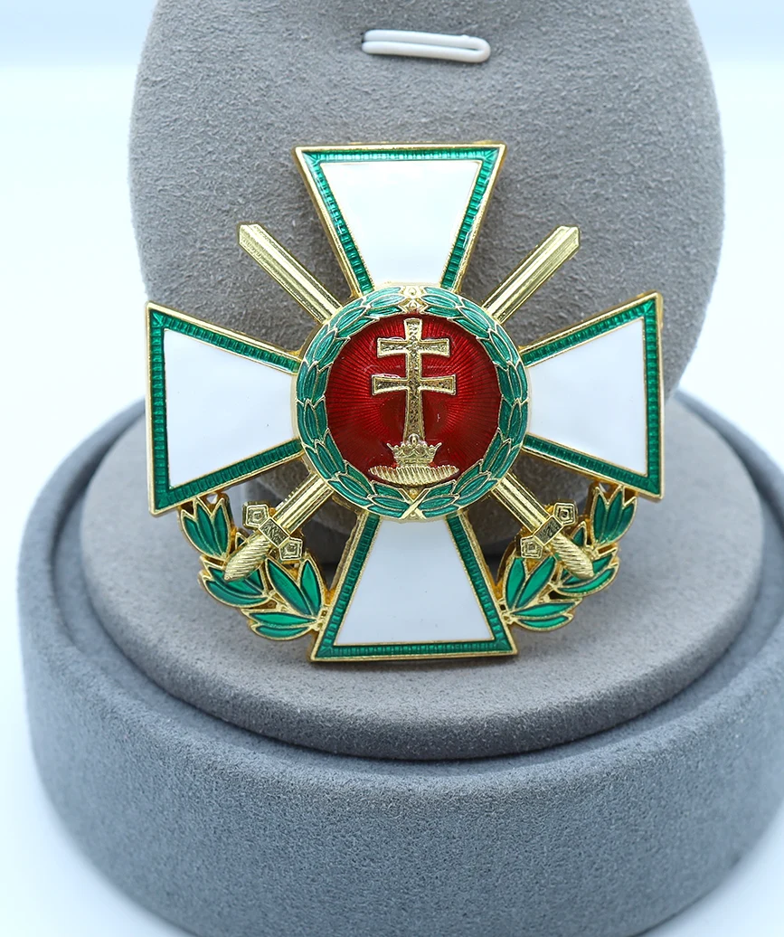 

Hungarian Order of Merit (Magyar Érdemrend) Military Division Grand Officer Cross with Swords & Laurel Leaves Reproduction