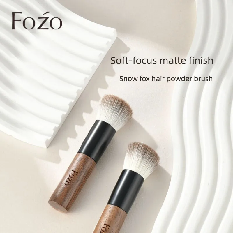Snow Fox Fur Fluffy Walnut Wood Loose Powder Round Foundation Brush Flat Head Soft Focus Effect Detail Base Makeup