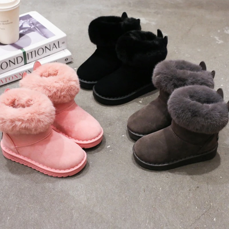 

Winter Child Boot 2025New Child Flat Snow Boots Korean Edition Girl Anti Slip and Wear Resistant Princess Boots Child Short Boot