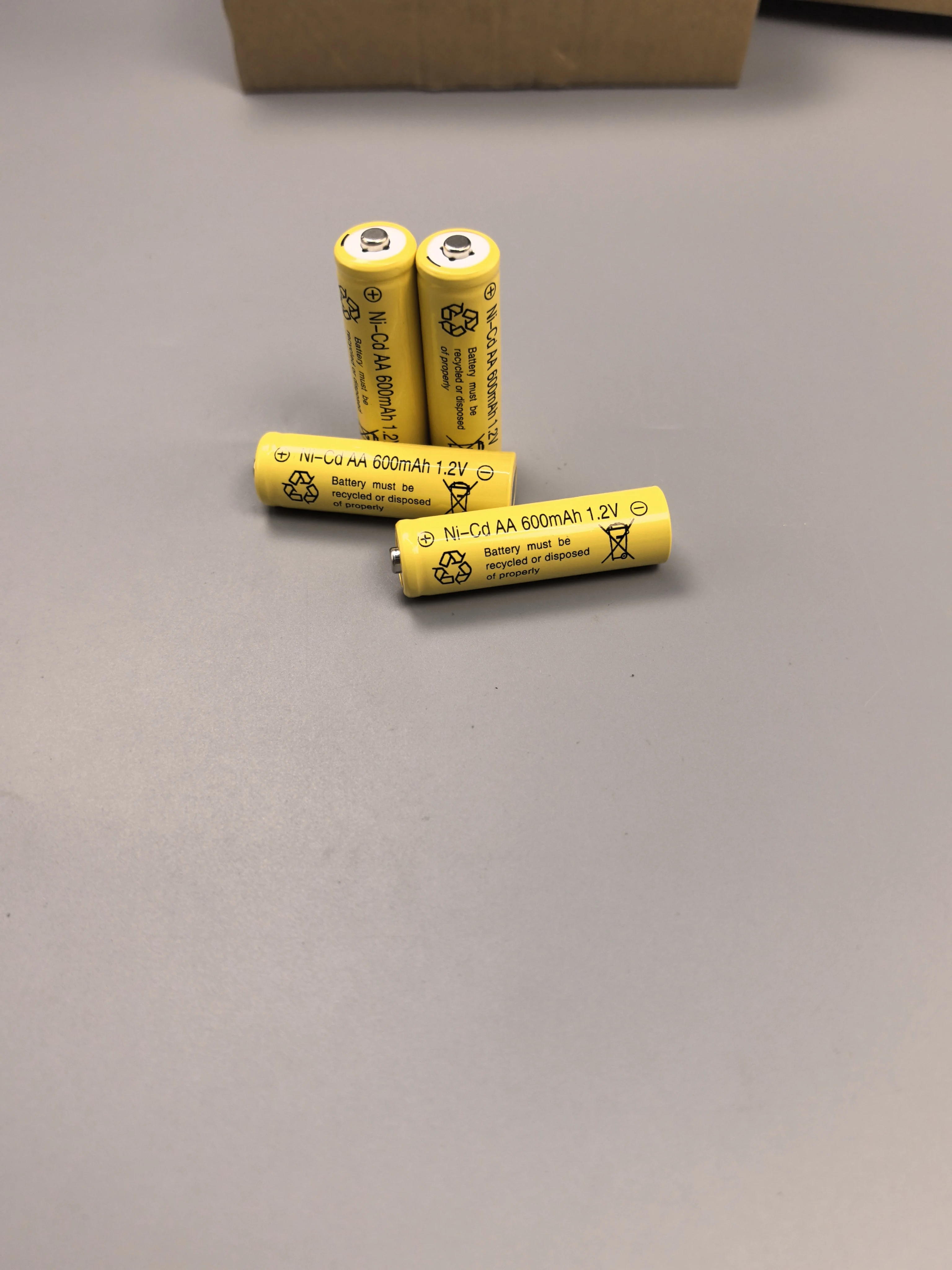 بطارية Ni-CD بقدرة 600 مللي أمبير في الساعة 1.2 فولت AA - مناسبة للأجهزة منخفضة الطاقة مثل الآلات الحاسبة وأجهزة الراديو المحمولة وسيارات الألعاب #5