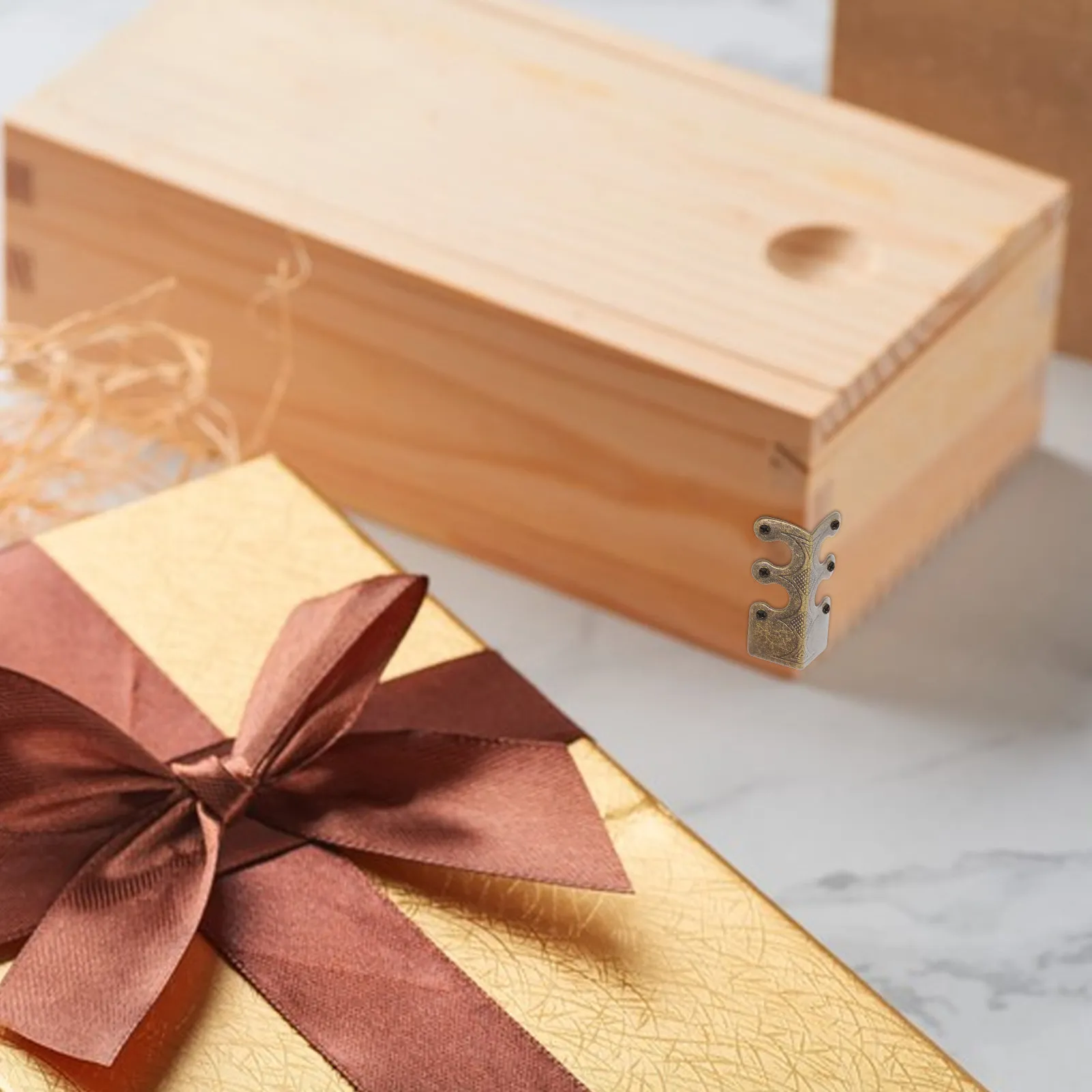 

1Set Vintage-Style Iron Corner Protectors with Delicate Lace Design for Jewelry Cases Wooden Boxes Decorative Edge Guards