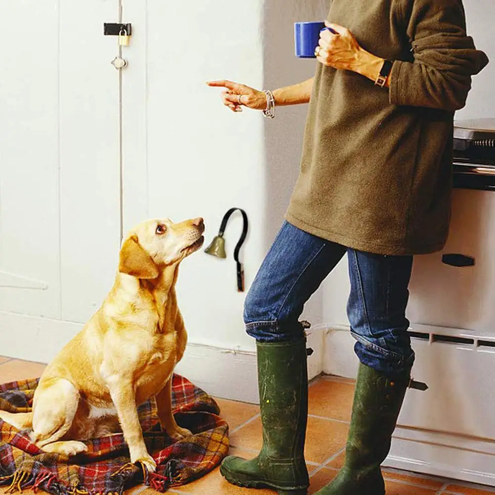 สัตว์เลี้ยงสุนัขแขวน Bell Professional Loud Clear ทองเหลืองการฝึกอบรม Doorbell พร้อมสกรูสัตว์เลี้ยงอุปกรณ์สำหรับไม่เต็มเต็งสุนัข