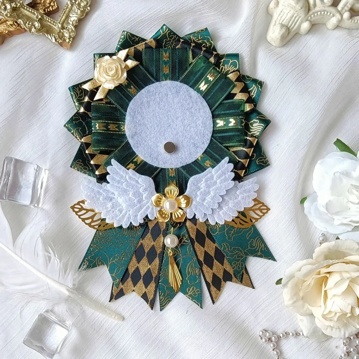 Accessories for Display Pins,Ita Bags Decorations,Badge Rosette Holder Base Tray,Anime Cosplay Crafts