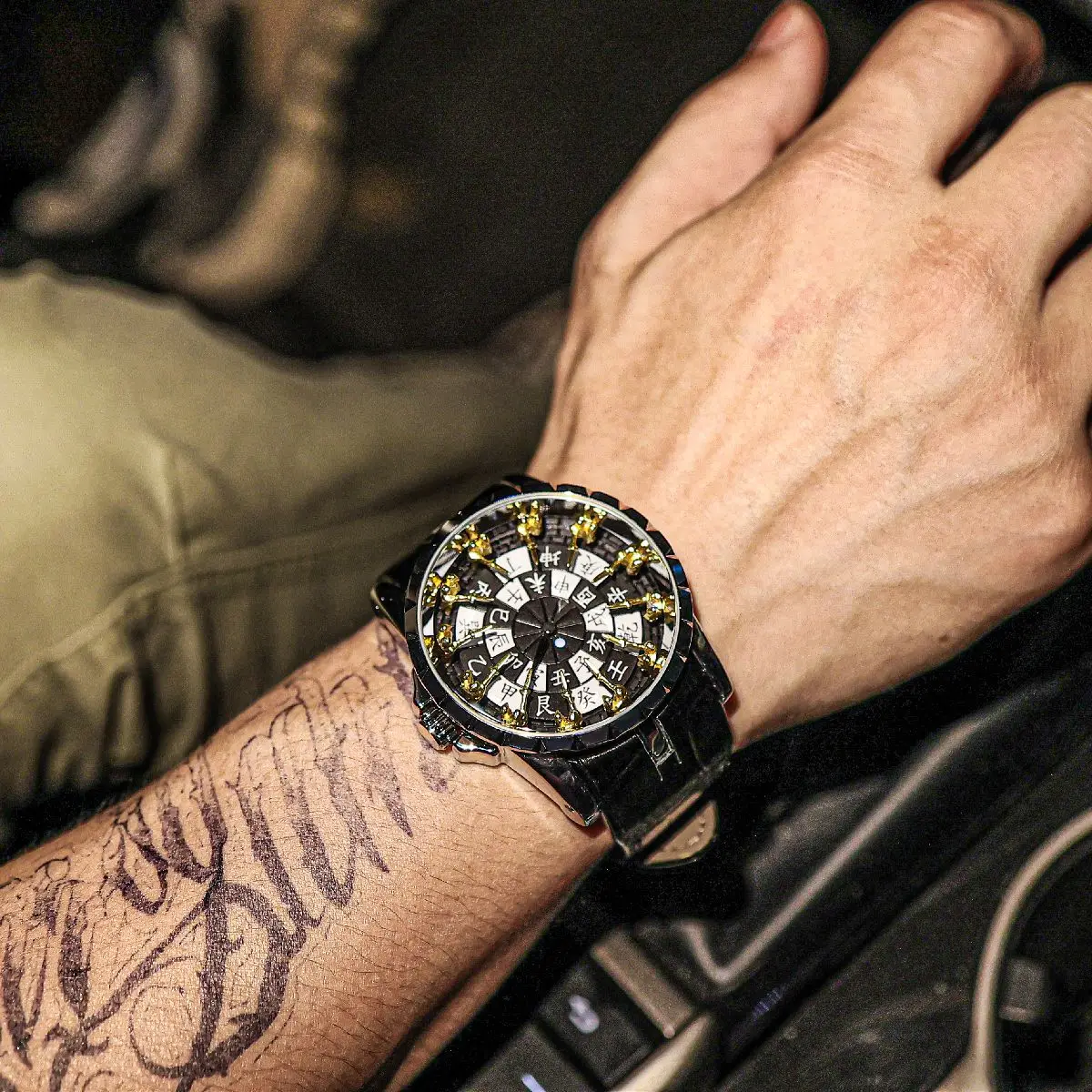 European, American, Japanese, and Korean Style High-End Luxury Round Table Knight Twelve Zodiac Series Watches for Men, High-End Business Concept Models, Top Ten Famous Watches, Best-Selling Men's Watches, Trendy, Fashionable, Casual, Versatile, Stylish, Cool, Perfect as a Gift