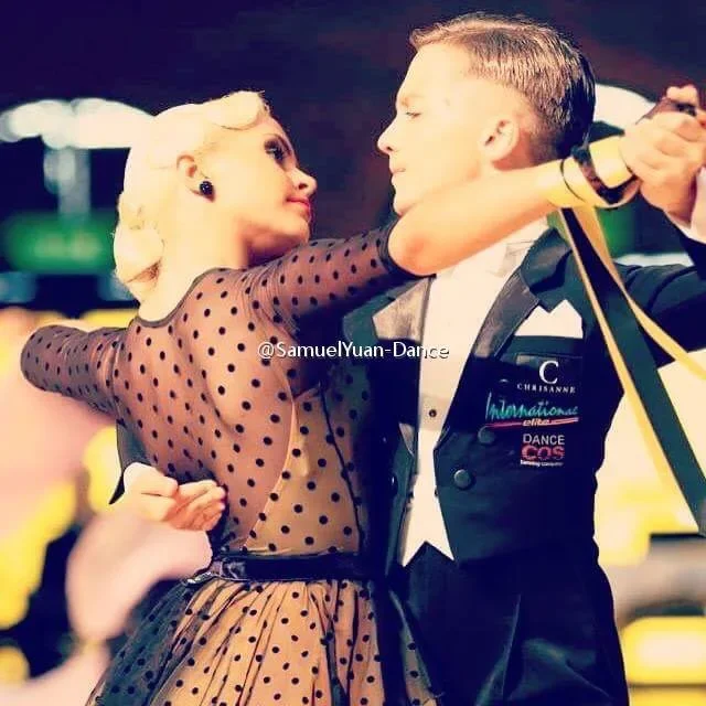 플로팅 슬리브 댄스 드레스 퍼포먼스 웨어 진주 손목 스트랩 핸드 플라워 볼룸 댄스 액세서리 왈츠 댄스