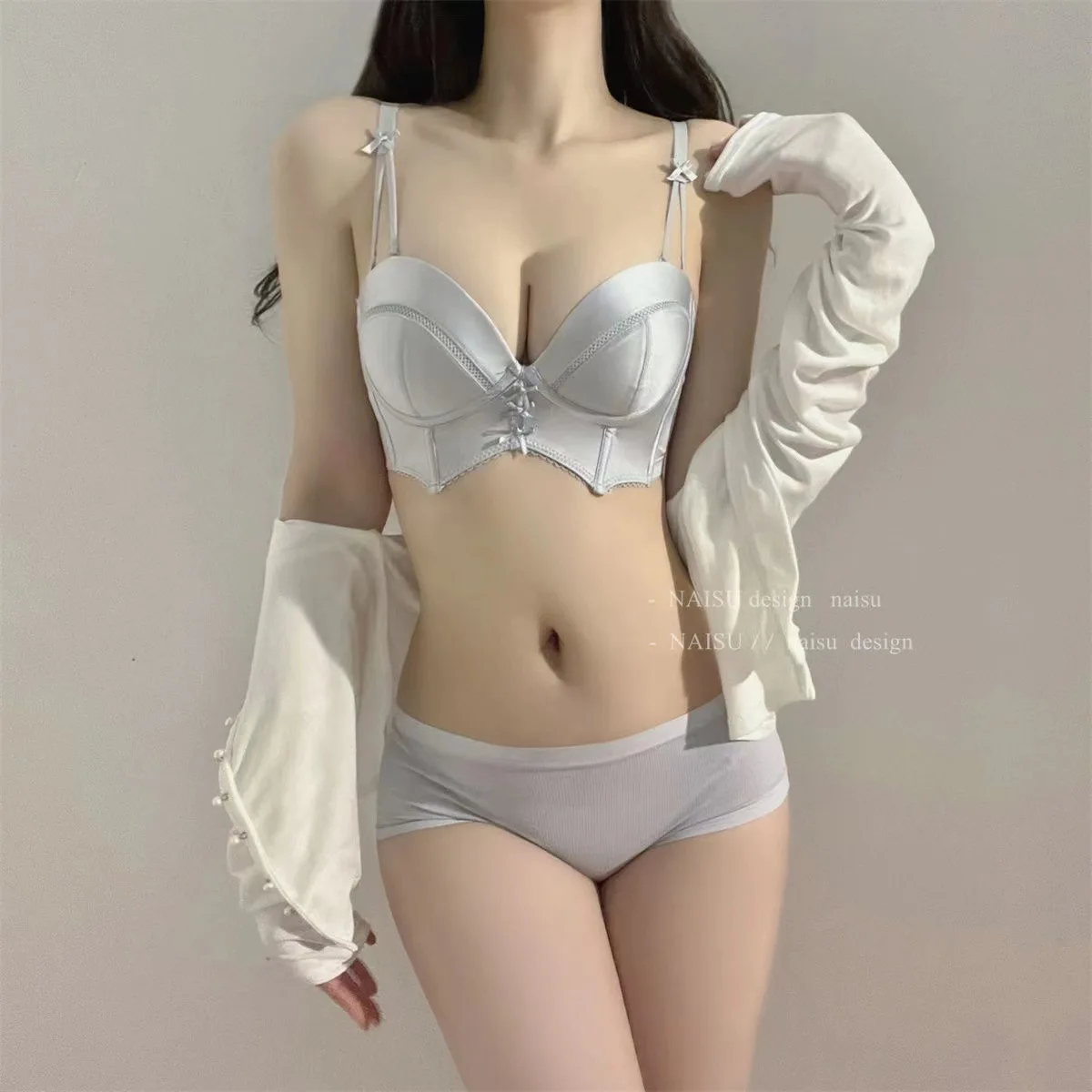 UBAU French girls satin strapless two wear small breasts gathered without steel ring medium thick soft comfortable bra set