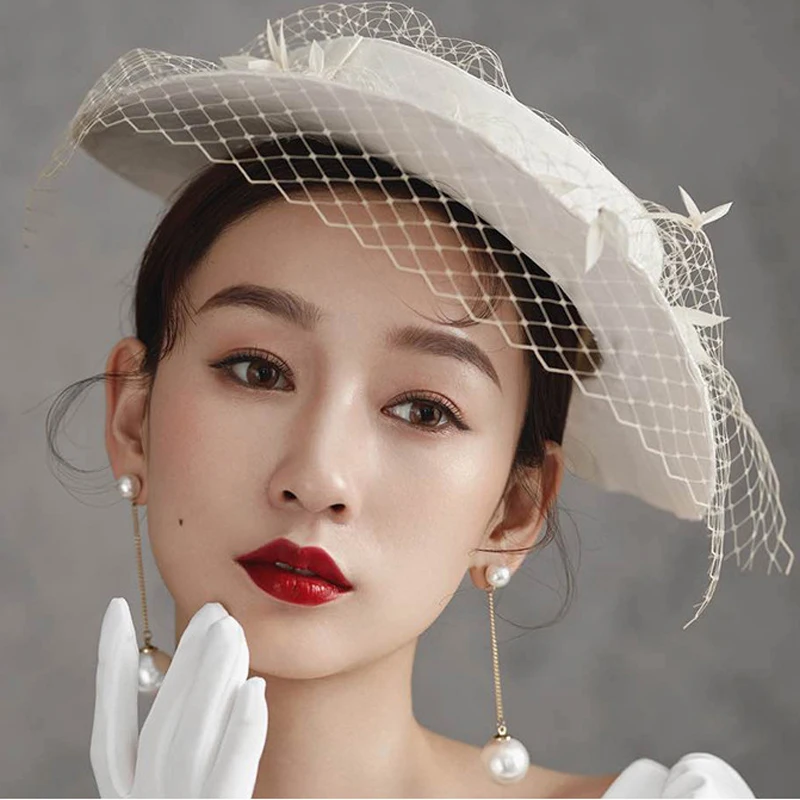 Vintage Wedding Hats White Lace Net Bridal Hats for Bridal Wedding Accessorie Sinamay Wedding Birdcage Veil Gloves Fascinator