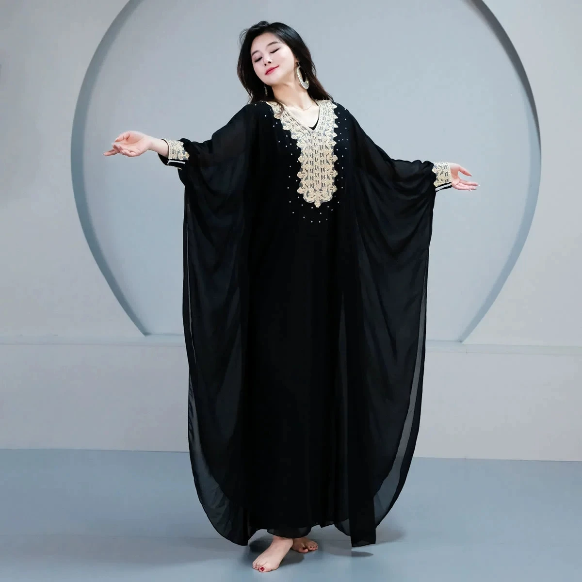

Khaleegy Dress for Belly Dance Persian Gulf Swinging Hair Dance Costume Sparkly Abaya with Fringe Women's Robes Gown