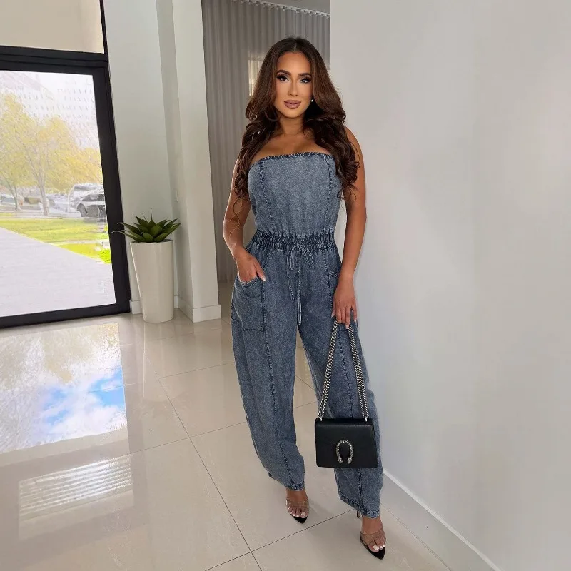 Denim Jumpsuit Bandeau Off‑Shoulder Neckline Slim‑Cut Straight Wide‑Leg Silhouette Casual One‑Piece Denim Outfit
