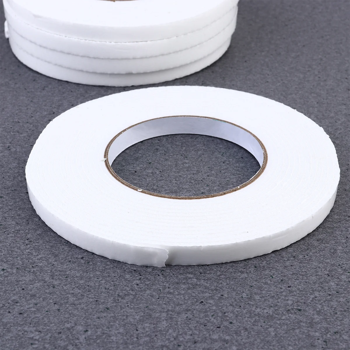 12 قطعة شريط رغوي على الوجهين عرض 1 سنتيمتر الثقيلة التصاق قوي مقاومة للحرارة للمنزل مكتب سيارة تقليم الأثاث