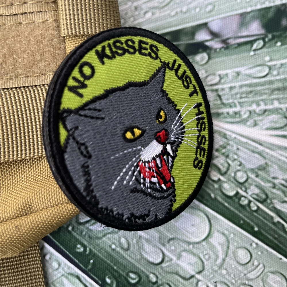 No Kisses Just Hisses A Jealous Cat Morale Tactical Patches Military Badge Armband Backpack Hook and Loop Embroidery Sticker