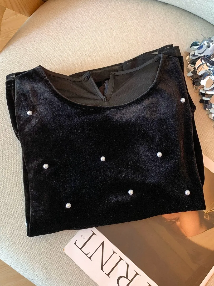 Atasan Wanita Berbahan Beludru dengan Hiasan Berat, Model Self-Kee, Cocok untuk Musim Gugur dan Musim Dingin, Dapat Dipakai Sebagai Dalaman atau Luaran, Motif Bunga di Bagian Bawah