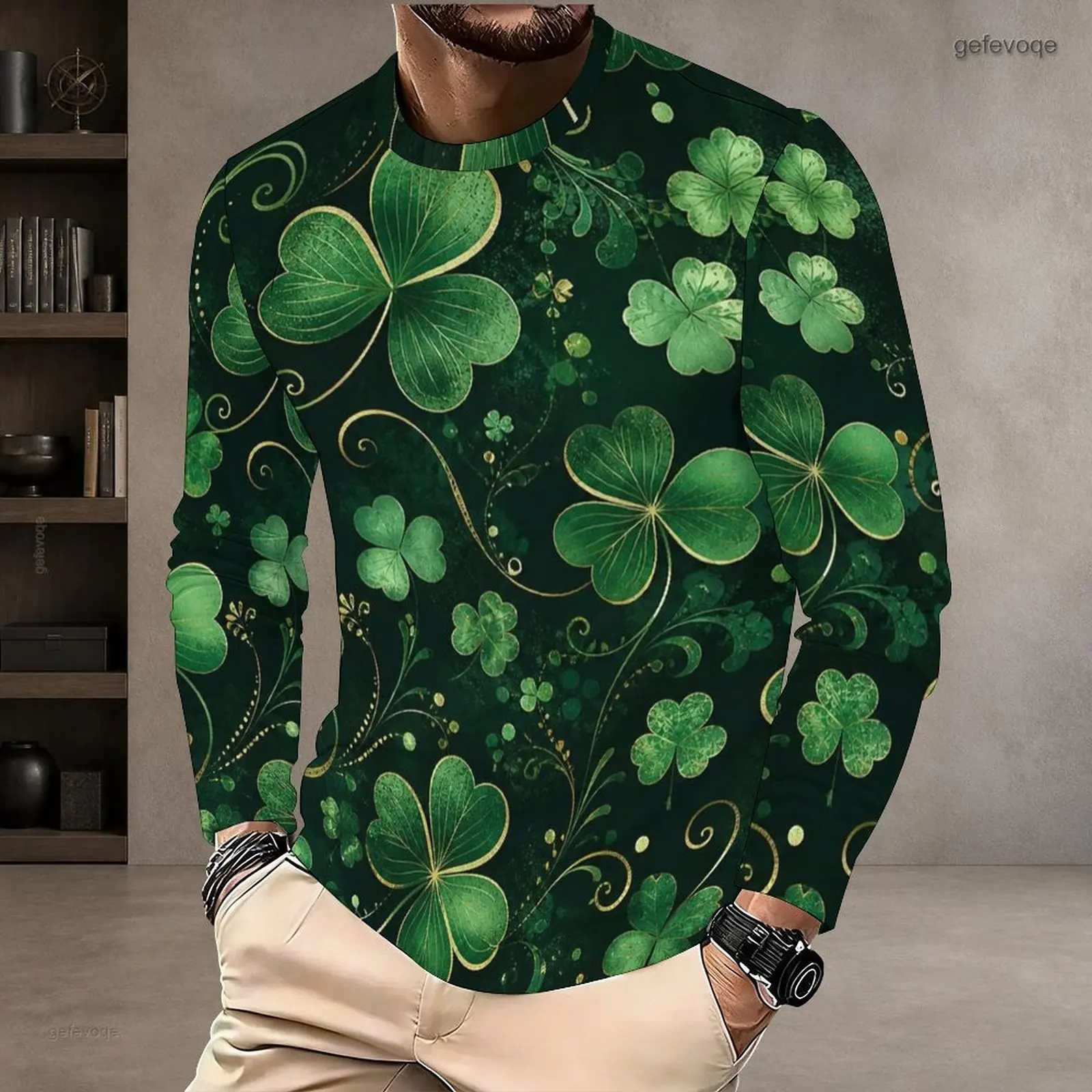 Men Green Printed Shamrock Clover Pattern Round Neck Long Sleeve T Shirt