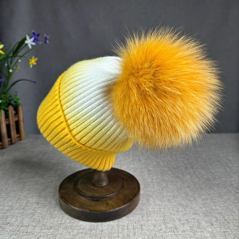 2024 New Hat Women\'s Cashmere Knitted Hat Autumn/Winter Fox fur pompom Hat Curled Edge Colored Protection Ear Hat Women