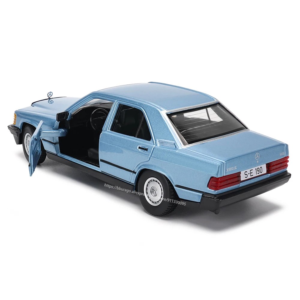 Bburago 1:24 1987 Mercedes Benz 190E simulation alloy car model crafts decoration collection toy tools gift