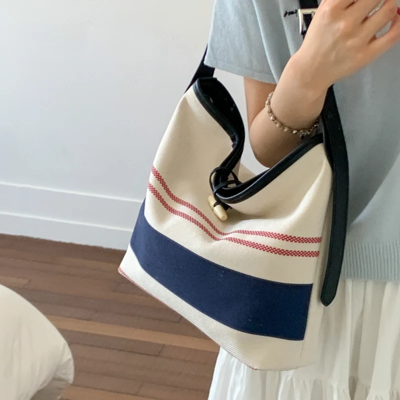 حقيبة ساعي جلدية أنيقة للسيدات، حقيبة كروس وحقيبة كتف من المصمم الشهير، حقائب يد كلاسيكية مشهورة