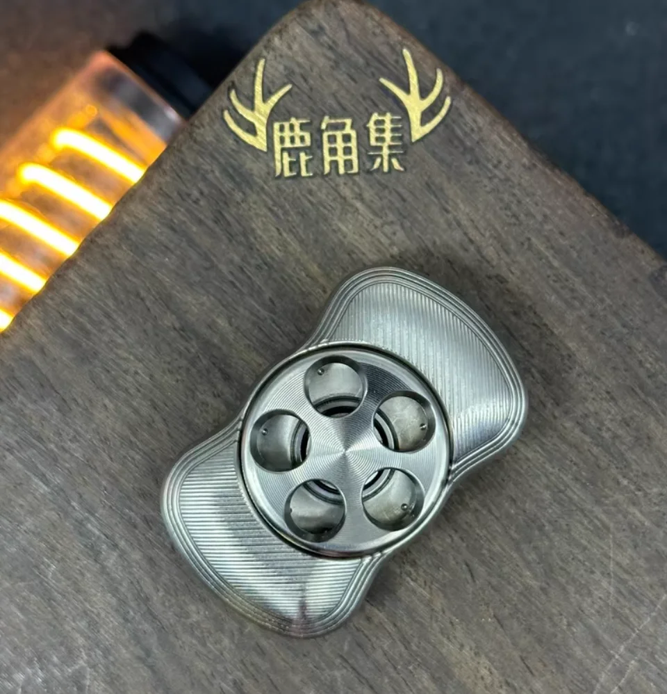 تستخدم EDC رمادي معبر الصابون التيتانيوم سكين نمط سبينر تململ لعبة الضغط #1