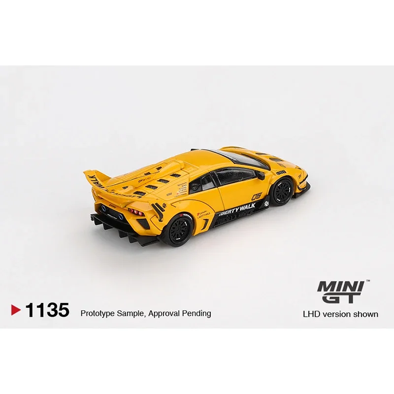 Preventa MINIGT 1135 1:64 LBWK Lamborghini LB-Silhouette funciona MURCIELAGO GT Evo amarillo Diecast coche modelo colección juguetes MINI GT
