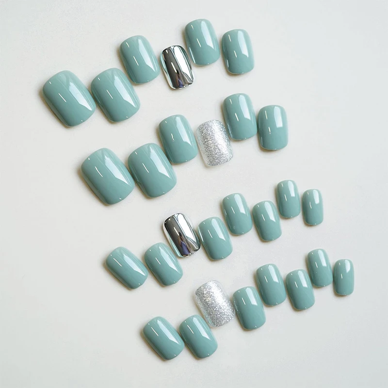 28 ピース/箱フレンチショートフェイクネイルゼリー接着剤付きグリーンシルバー着用可能な偽爪人工リムーバブルプレスオンネイルアート