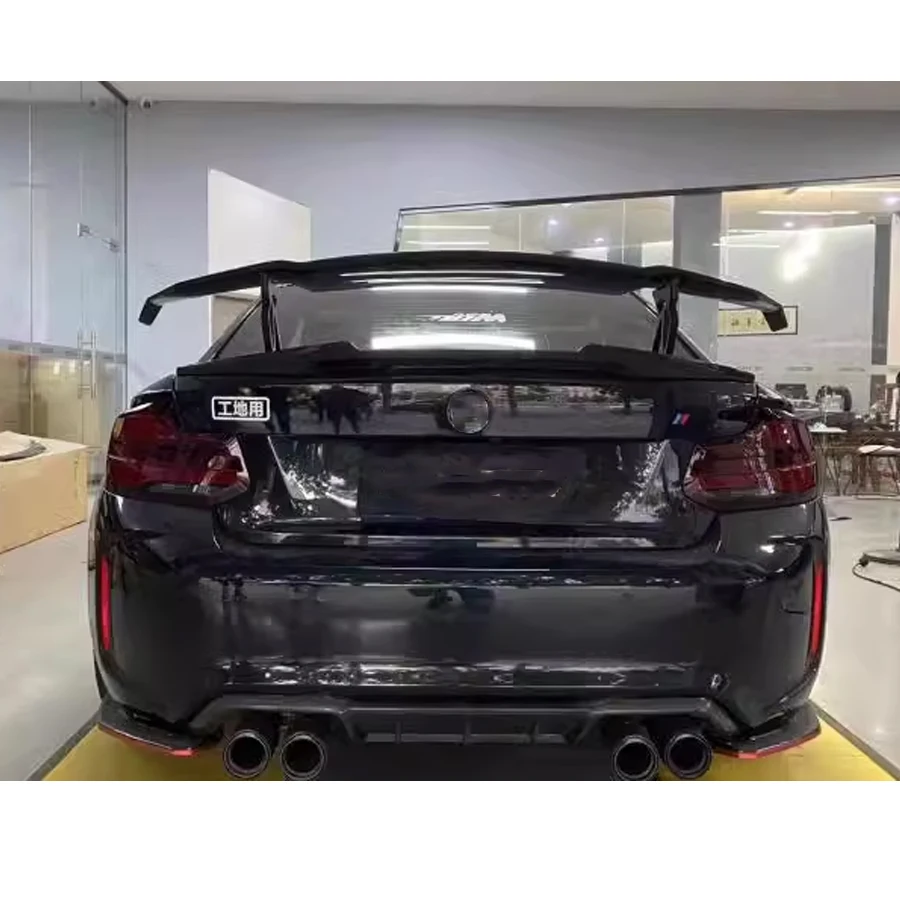 For BMW 3 Series G20 G28 F30 F35 325i Carbon Fiber Tail fins Rear Trunk Spoiler Guide Wing Rear Wing Car Trunk Diverter body kit