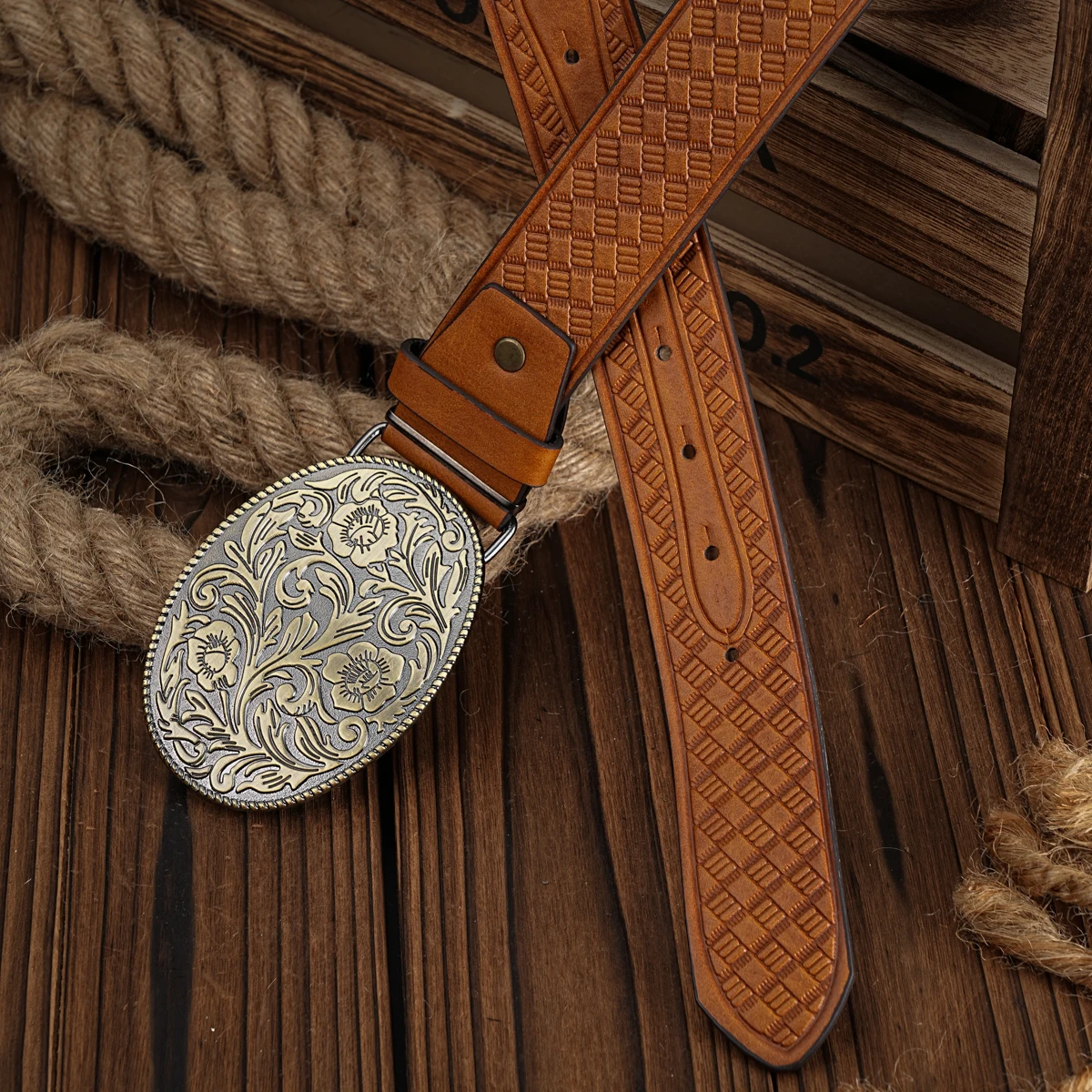 Ein lässiger Retro-Gürtel im Western-Stil für Herren und Damen! PU-Ledergürtel mit Metallschnalle, geeignet für den täglichen Arbeitsgebrauch – Detail 3