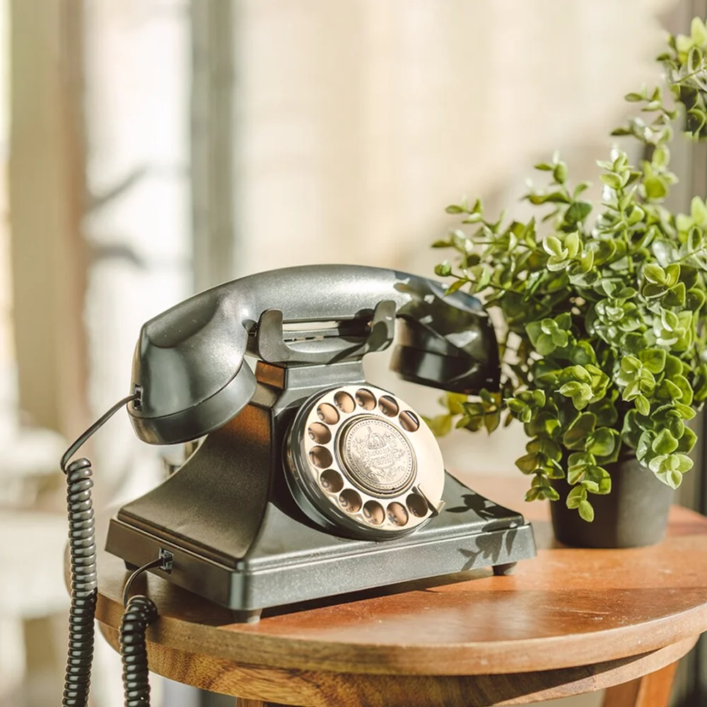 Premium Audio Guest Book Telephone | Vintage and Retro Style Audio Guestbook | Black Rotary Phone for Wedding Party Gathering