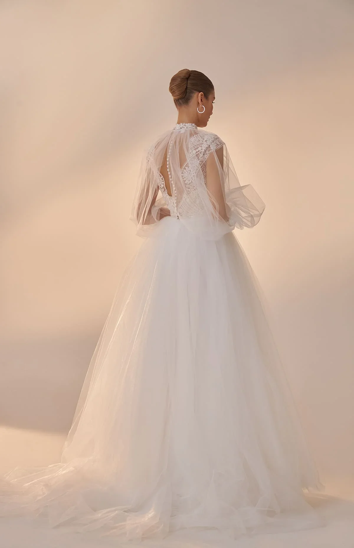 Customized Beading Applique Wedding Dress with Jacket Cap Sleeve Ball Gown Bridal Gown Puffy Tulle vestidos de novia