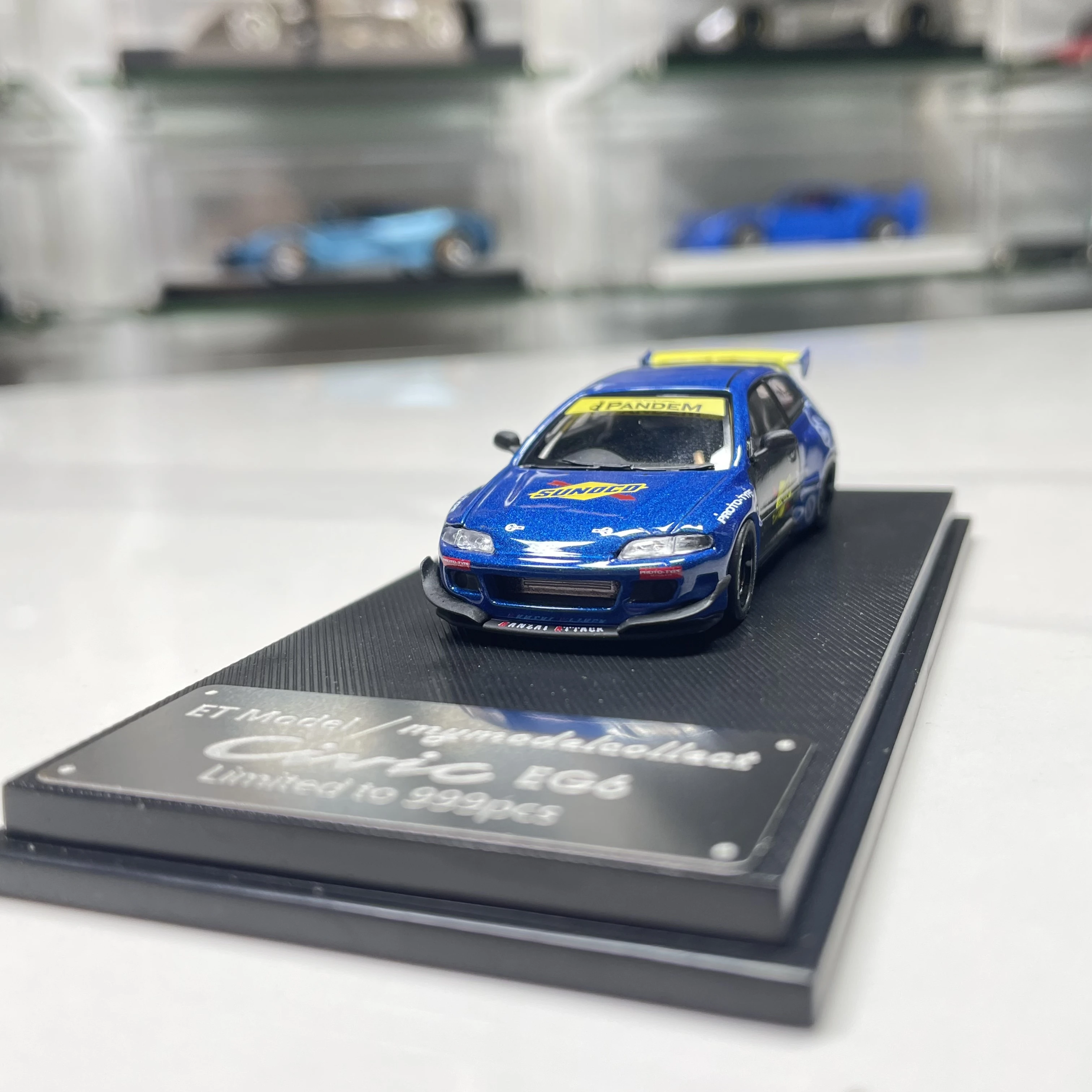 MC 1/64 Civic EG6 Mk5 Pandem legering automodel met brede body