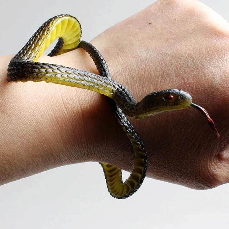 45 سنتيمتر لطيف وهمية لعبة مطاطية واقعية ثعبان محاكاة Anaconda مخيف هالوين لتخويف الطيور الدعائم المزحة خدعة لعبة
