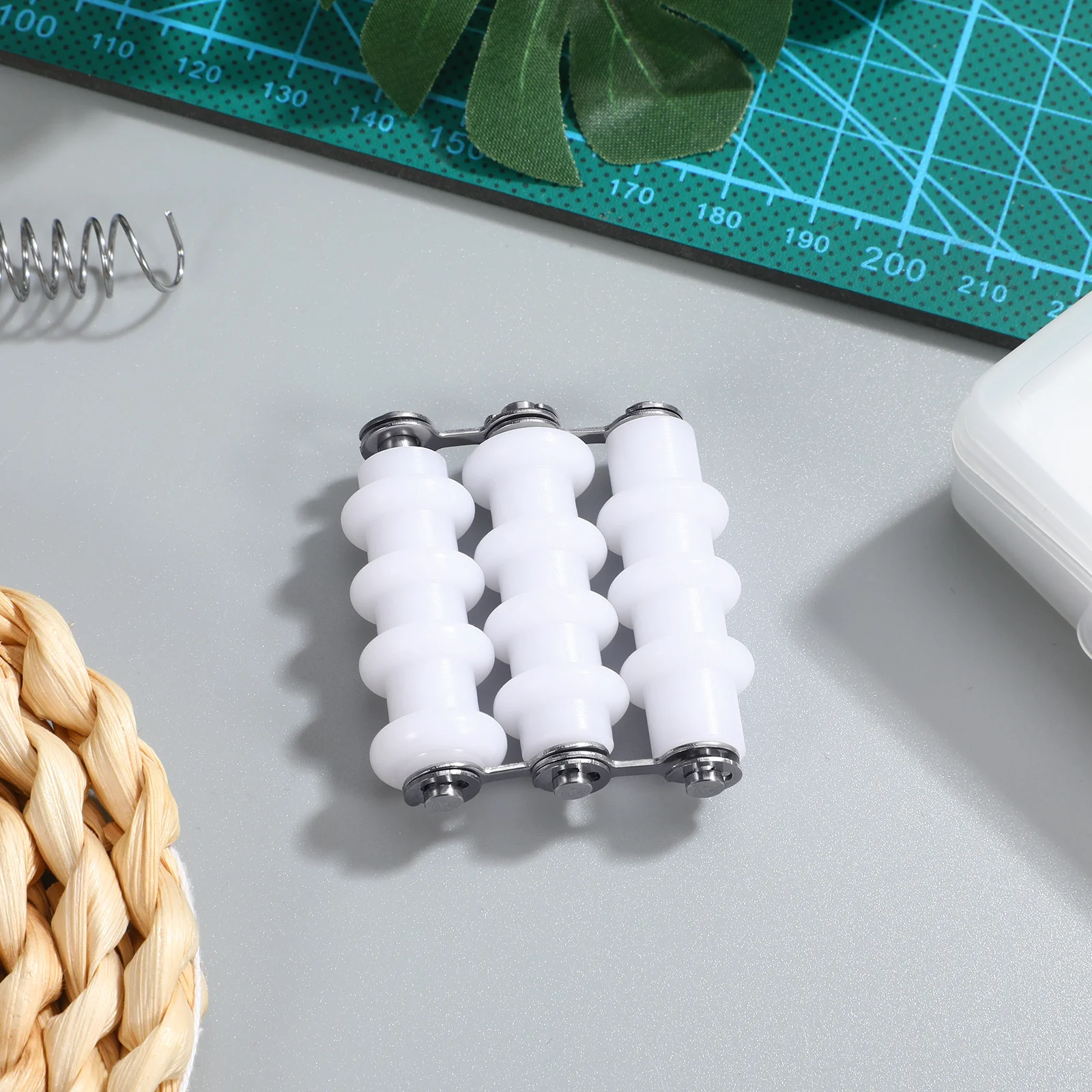 

Efficient Wire Straightener for Jewelry Making Smooth Operation with Aluminum for DIY Necklace and Bracelet