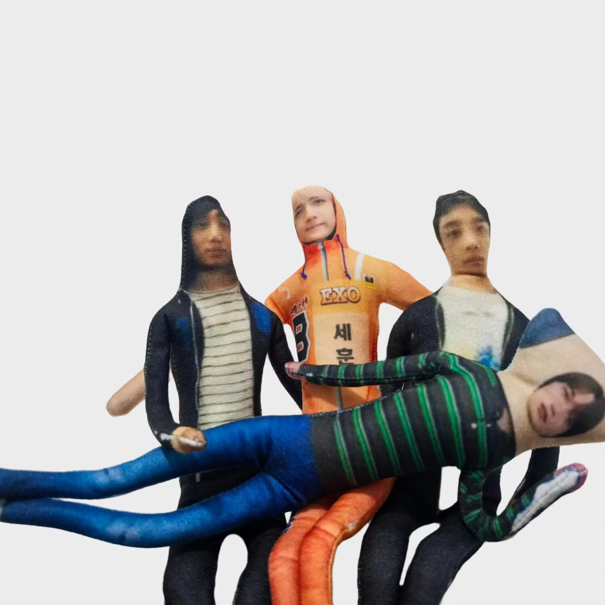 تمثال فأر تجريدي 'EXO's Wu Shixun D.O.,Taemin,Xiumin,Chulmin,chan,Baekhyun,Jongin,jongdae' مع هيكل عظمي سلكي داخلي